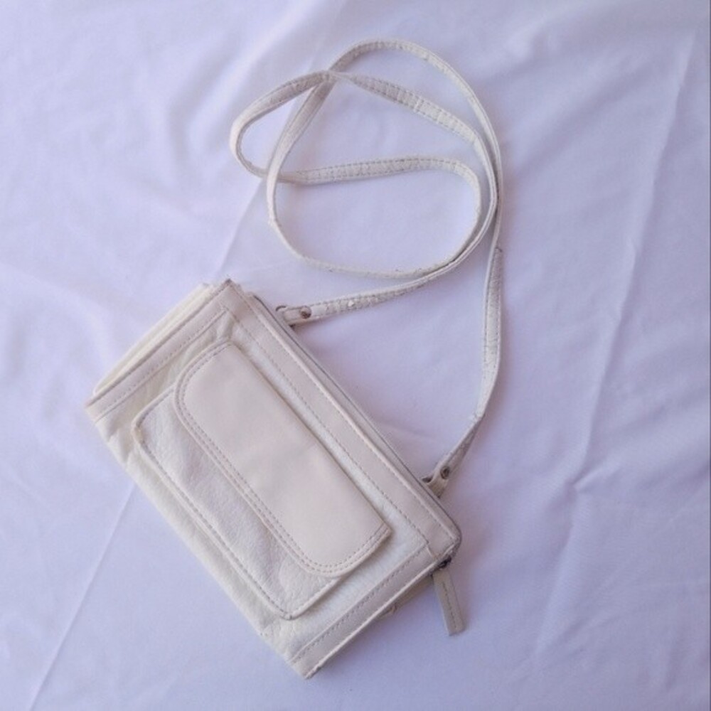 White small clutch